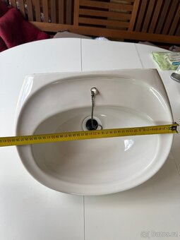 Závěsné keramické umyvadlo - 4