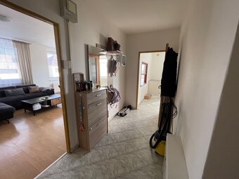 Pronájem prostorného bytu 3+1 Olomouc, Mošnerova - 4