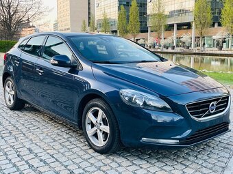 Volvo V40 2.0D3 5VÁLEC MANUÁL KAMERA ODPOČET DPH 1 MAJITEL - 4