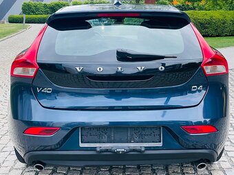 Volvo V40 2.0D3 5VÁLEC MANUÁL KAMERA ODPOČET DPH 1 MAJITEL - 4