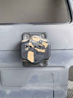 Zadní dveře VW T4 - 4