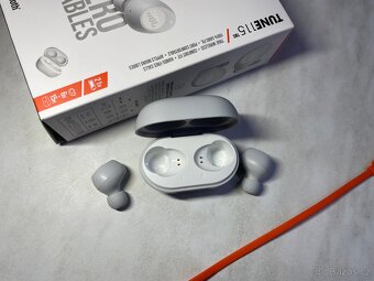 JBL Tune 115 TWS - 4