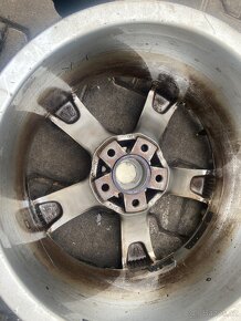 Lítá kola 5x114.3R 17 - 4