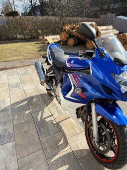 Suzuki GSX F 650 - 4