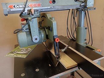 Radiální pila, zkracovací pila, DEWALT, pila, pokosová pila - 4