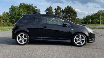 OPEL CORSA 1.6 TURBO GSI - 4