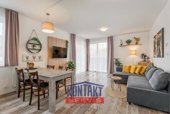 Prodej luxusního apartmánu 3+KK se saunou, terasou a zahrado - 4