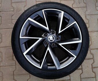 Alu kola originál Škoda Superb III 5x112 R18 Vela - 4