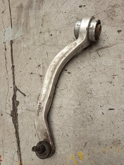 Prodám náhradní díly na Audi a6 kombi (b5, c5) 97-06 r.v. - 4