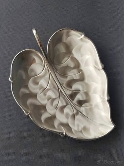 Postříbřená misa v designu listu od německý společnosti WMF - 4