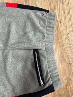 PRODÁM NOVÉ PÁNSKÉ TEPLÁKY ZN. PUMA - BMW MOTORSPORT - 4