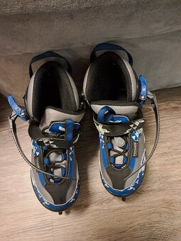 Lední brusle vel. 33 - 37 nastavitelné - 4