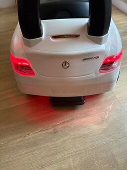 Odrážedlo Mercedes - 4