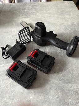 Aku řetězová pilka 6” 2x baterie - 4