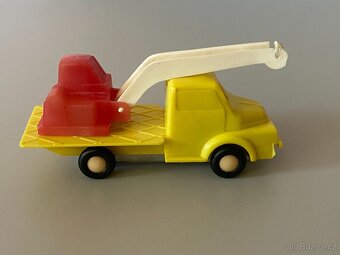 staré hračky autíčko jeřáb ites autíčko retro hračka - 4