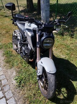 Honda CB125R - 4