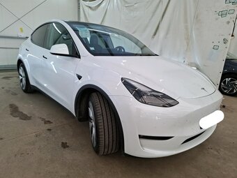Tesla Model Y AWD Long Range - 1949 - 4