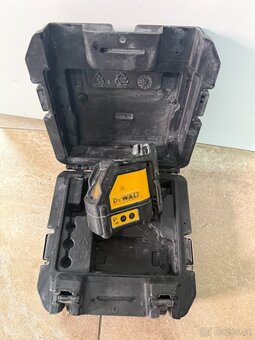 Křížový laser Dewalt DW088K, kufřík - 4