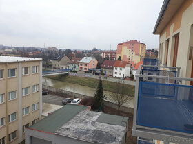 pronájem 1+kk 42m2,balkon,výtah Otrokovice, J. Jabůrkové - 4