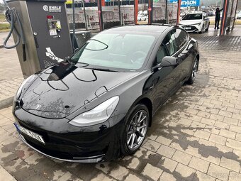 Tesla Model 3 2023 - 4