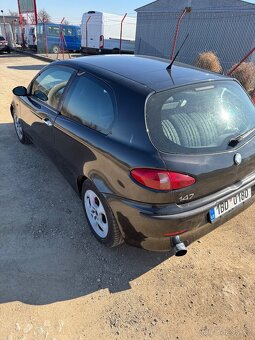 Alfa romeo 147 jtd - 4