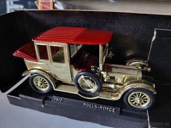 Matchbox yesteryear FAMOUS GOLDEN CAR ROLLS ROYCE - 4