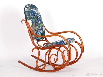 Houpací křeslo THONET, nové čalounění. - 4