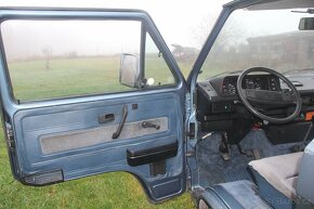 VW T3 SYNCRO (4x4) CARAVELLE GL zadní špéra/motor 1.6TD - 4