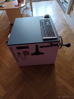 Skříňka dětská - 4