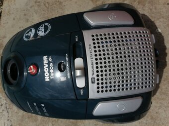 Sáčkový vysavač Hoover 800 Wattů - 4