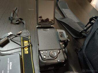 Nikon D5200 + 3 objektivy + bohaté příslušenství - 4