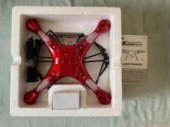 Dron SYMA X8HG - 4