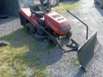 Zahradní traktor - 4