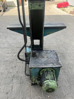 Hydraulický lis CDC 30 ------30t - 4