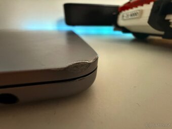 Prodám MacBook Air 2022 8/256GB M2 - 4