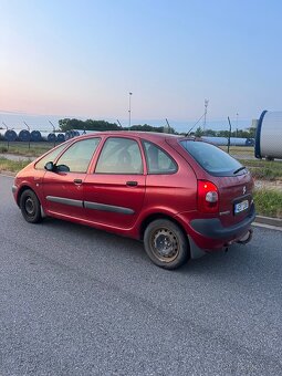 Citroen xsara Picasso 1.8i - 4