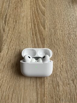 Apple AirPods 2 pro USB-C - 4