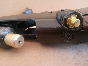 Gallager .54 nábojnice možno i forma a matrice. - 4