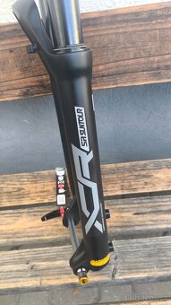 SR Suntour - 4