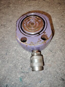 Hydraulický válec - 4