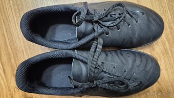 Sálovky Nike vel. 35 - 4