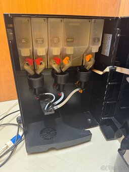 Prodám automatický kávovar Nescafé - 4