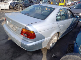 BMW 5 E39 525D ( 256D1 ) 120kW r.2001 stříbrná - 4