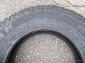 celoroční zátěžové pneu s vločkou - 4