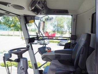 CLAAS Lexion 750TT + V900 - 4
