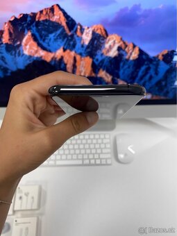 Apple iPhone XS Max 64Gb - 4