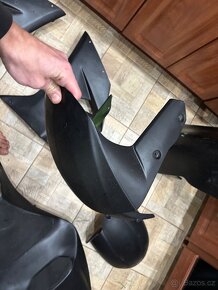 Laminaty a nadrz na Kawasaki Zx10R Ninja 08-10 - 4