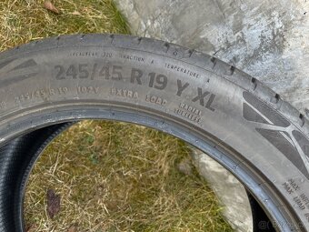 Letní pneu 245/45/19 Y XL - Continental - 2ks - 4