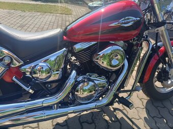 Suzuki VZ800 Marauder - 4