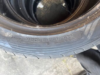 Letní pneu 245 45 R18 - 4